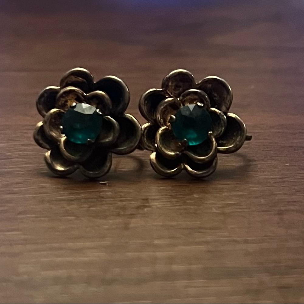 Floral Green Stone Screw Back Earrings